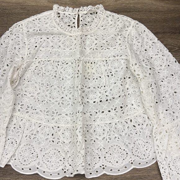 Veronica Beard white eyelet top - Picture 2 of 4
